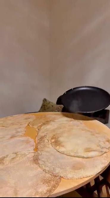 Blinçik xemiri. kend sudu ile hazirlanir. ter temiz ev usulu blincik