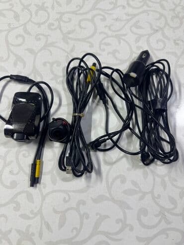 maşın ucun arxa kamera: İki kameralı avtomobil videoqeydiyyatçı dəsti Komplekt: - Ön panel — 1