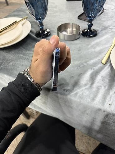 a 12 64: IPhone 13 Pro Max, Gümüşü, Face ID — 5