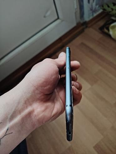 14 ayfon: IPhone 8, Qara, Barmaq izi, Simsiz şarj, Face ID — 4