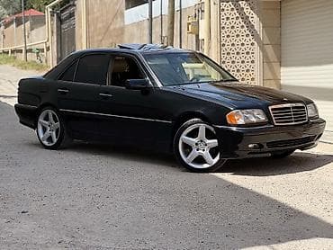 Mercedes-Benz C 230: 2.3 l | 1999 il Sedan