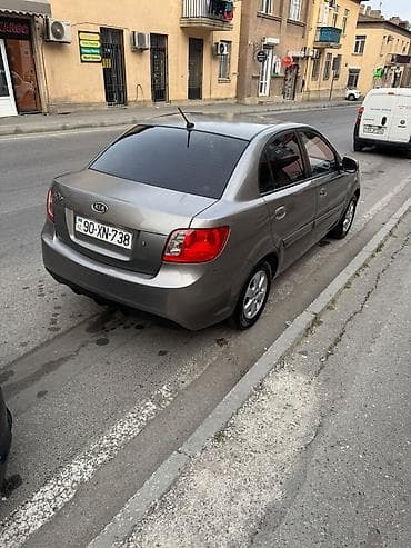 kia rio masin: Kia Rio: 1.4 l | 2010 il Sedan — 2