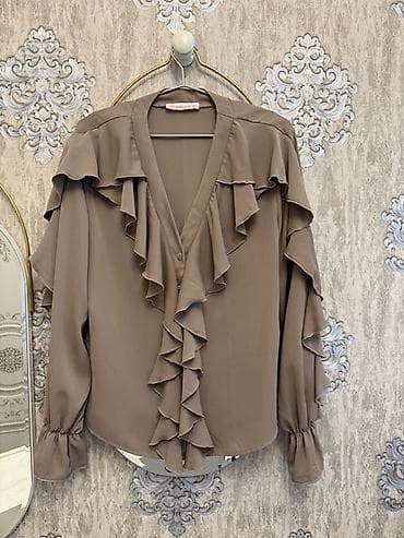 Qadın bluzası – qəhvəyi/taffeta tonlarında, yüngül axıcı parça