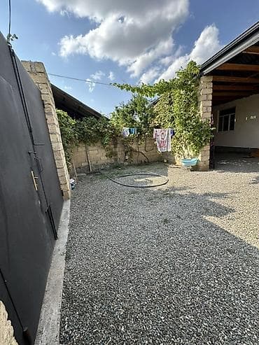 evlee: Satılır: 2 otaqlı həyət evi (fotoşəkillərdə) - Geniş dəhliz, taxta — 9