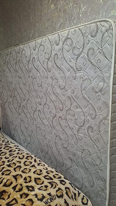 Б/у, Простой матрас, Двуспальное