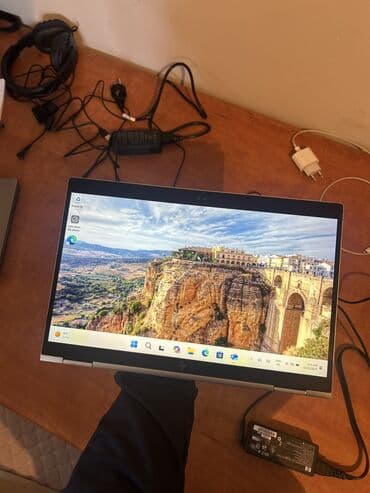 planşetlər işlənmiş: Hp Elitebook x360 İntel i7 (8 ci nəsil) 16 Ram 512 SSD Sensor ekran — 3