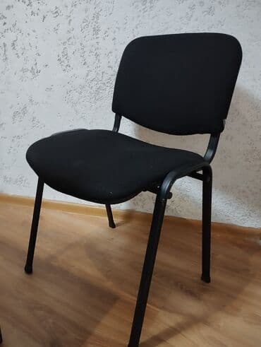 купить мебель для офиса бу: Ofis mebel dəsti Tərkibi: - 4 ədəd 2-i ağ 2-i qəhvəyi olmaqla işçi — 4