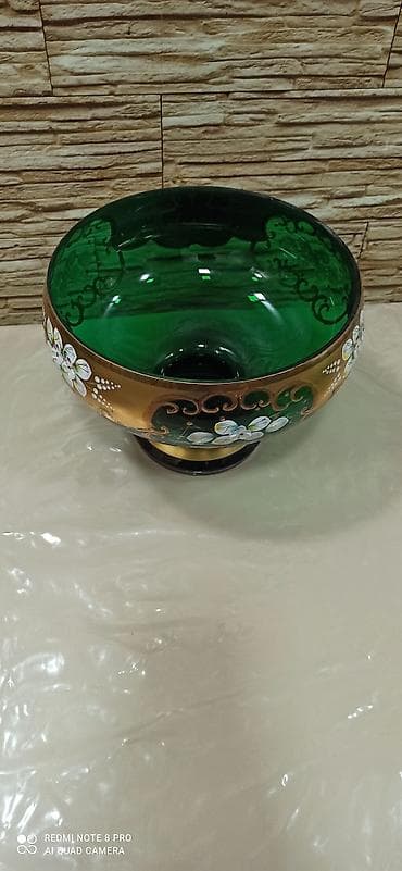 Meyvə qabı . meyvə qabının diametri 23 sm qiyməti 15 azn şəkildə