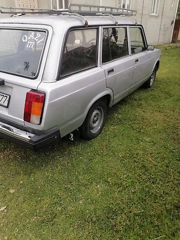 yarasa spoyler: LADA 2104 universal, gümüşü rəng. - Kuzov: 5 qapı, arxa yük bölməsi — 7