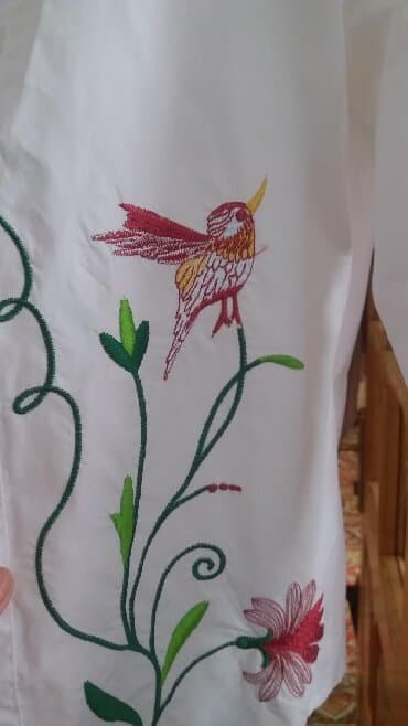 kətan qadın koynəkləri: Qadin ucun koynek yenidir .Hec geyinilmiyib .38 razmerdir.Eynime — 3