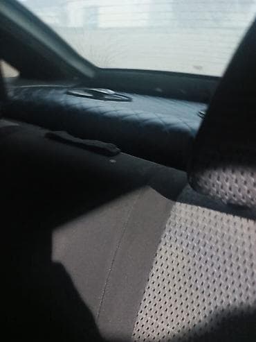 ford transit muherrik: Lada Priora sedan, gümüşü rəng. - Kuzov: 4 qapı, tam ölçülü baqaj — 6