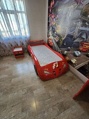 Uşaq otağı üçün “yarış avtomobili” temalı mebel dəsti Tarkib: - — 1