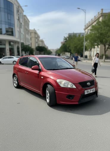 disk qapaq: Kia Ceed: 1.4 l | 2007 il Hetçbek — 1