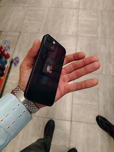 ipad 8 32: IPhone 13, Qara, Simsiz şarj — 1