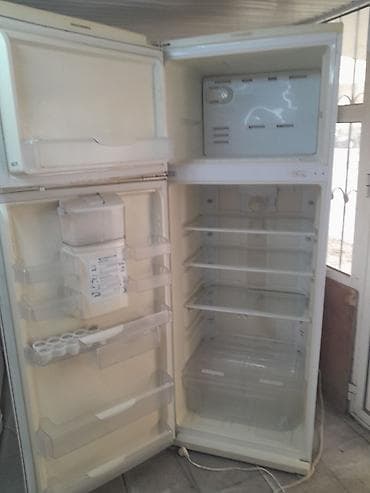 disbenser: 2 qapılı Beko Soyuducu Satılır, rəng - Ağ, Dispenserli — 2