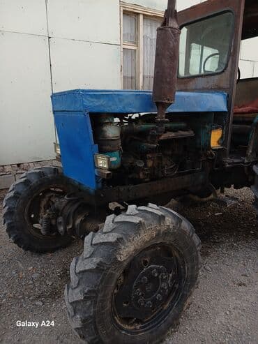 traktor ekskavator satiram: Tək satılır işlək vəziyətdədi qoşa difer t.40 real alıcılar zeng etsin — 3