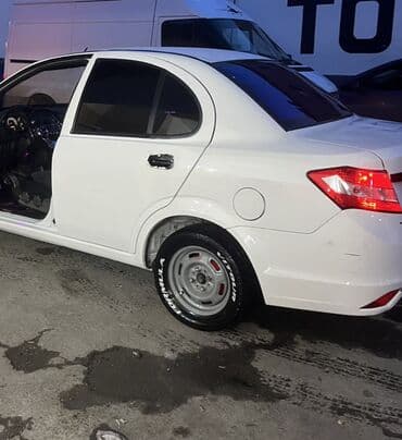 Bıçaqlar: İşlənmiş Şin Formula 215 / 50 / R 13 — 1