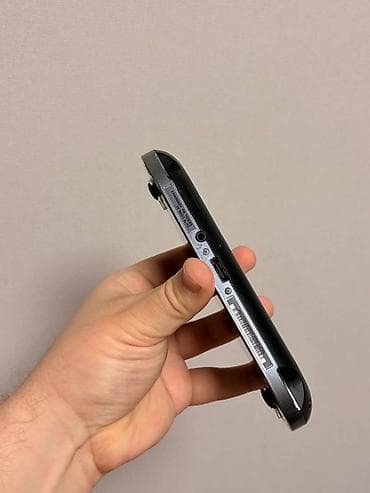 macbook adapteri: Sony playstation vita oled Seliqeli istifade olunub ve ideal — 5