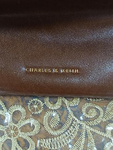 balaca canta: Çiyin çantası, Charles & Keith, İşlənmiş — 2