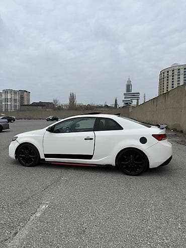 дрифт кар: Kia cerato koup Idman üslublu 2 qapılı kupe avtomobil. Xüsusiyyətlər — 4