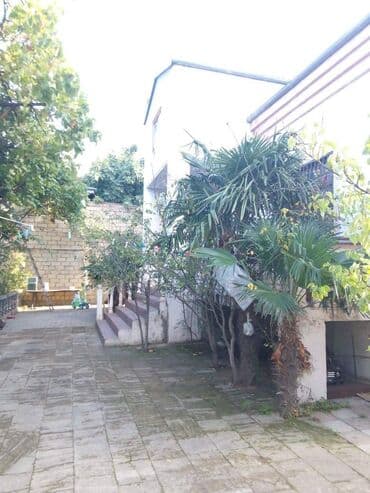 heyət evi: 5 otaqlı, 200 kv. m, Orta təmir — 7