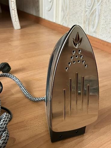 Tam orginal Bosch Sensixx B25L buxarlı ütü stansiyası Yenidir - Güc