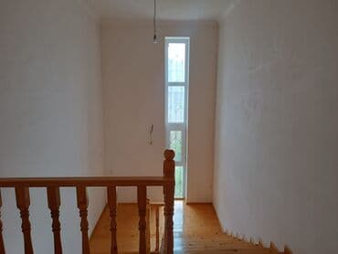 ələt qəsəbəsi: Satılır: geniş və işıqlı mənzil interyeri otag sayı 6tıdır,2 — 5