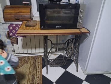 elektrik samokat: Klassik tikiş maşını və ayaqlı stend - Mexaniki/elektriklə işləməyə — 2