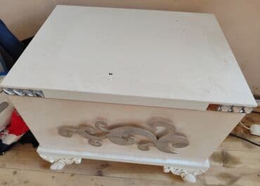 dekorativ əşyalar: Tumba - ağ. Az işlənmiş, zədəsiz və sınıqsız. Zərif naxışlar və — 2