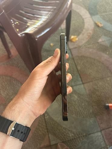 IPhone 13 Pro Max, 256 GB, Graphite, Face ID — 4