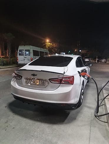 traktor satşı: Chevrolet Malibu: 1.5 l | 2021 il 142000 km Sedan — 10
