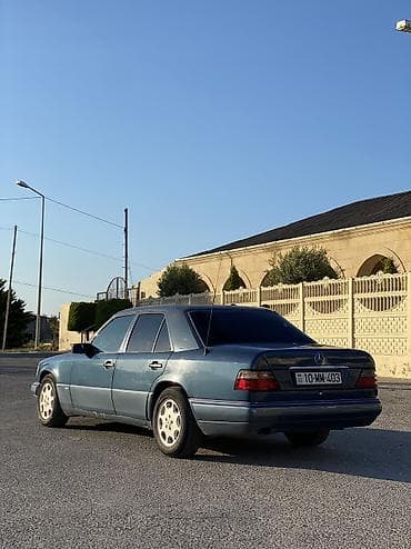 mersedes babin: Mercedes-Benz 280: 2.8 l | 1993 il Sedan — 5