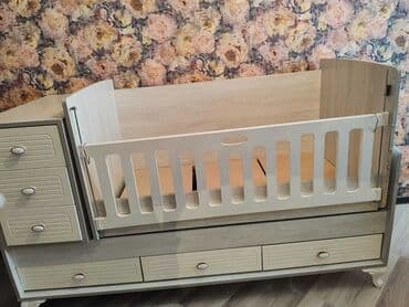 boz rengde metbex mebelleri: Oğlan və qız üçün, Dördbucaq, Beşik, Dəst ilə, Matrassız, Yellənmə mexanizmsiz — 7