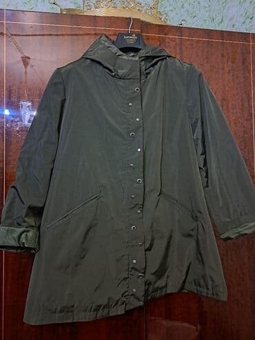 женский плащ новый: Turkiyede Faik Sonmezden alinib.Yenidi olcu boyuk oldugu ucun — 4