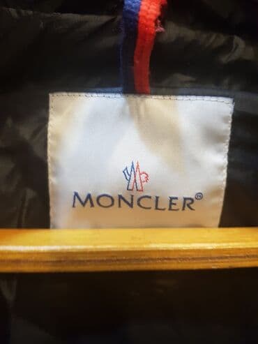 qis ucun kurtkalar: M-razmer,ici sintefon deyil,tukdur,cox isti saxlayir,marka maldir,hec — 2