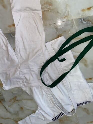 qalin jaketler: Judo/Gi forması dəsti - Rəng: ağ - Komplekt: üst (jaket), şalvar və — 1