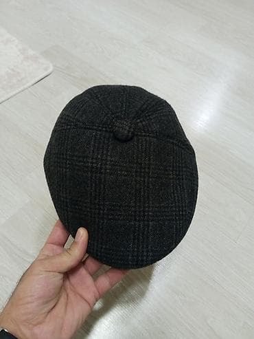 dini paltarlar: Kişi üçün klassik ingilis stili “newsboy/flat cap” papaq. - Rəng — 2