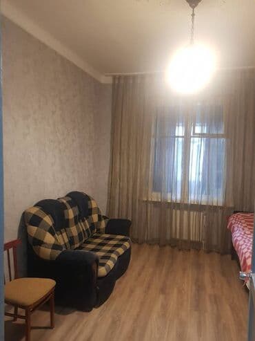 1 otaqlı kohnə tikili: Nərimanov metrosunun yaxınlığında Heydər əliev prospektində yerləşən 5 — 14