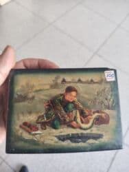 Деревяная шкатулка