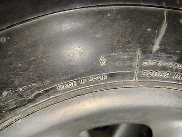 Транспорт: Б/у Шина Bridgestone 215 / R 15 — 6
