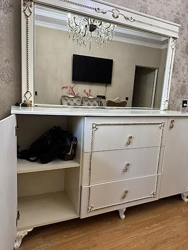 Komodlar: Güzgülü — 3