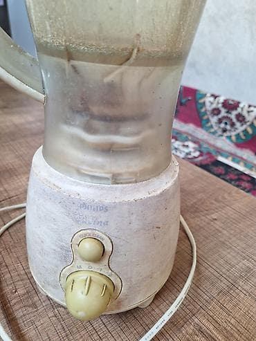 blendirler: Məhsul: Philips Cucina blender Xüsusiyyətlər: - Stasionar tip, kabel — 4