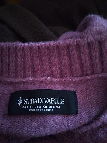 ecemi mall: Stradivarius trikotaj kofta – XS Crescent Mall-dan alınıb. 40 AZN-ə — 2
