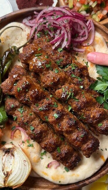 Kababçı işi axtarıram 24 ildən çox təcrübəm var lazım olsa nomrem lalafo.az -da Kababçı işi axtarıram 24 ildən çox təcrübəm var lazım olsa nomrem