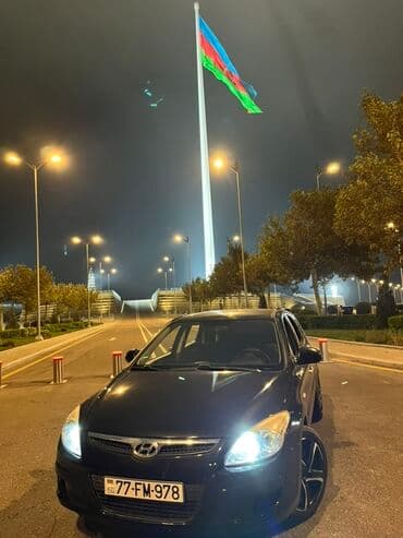 kia sou 2013: Hyundai i30: 1.4 l | Hetçbek — 10