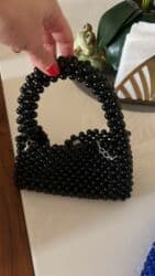 Toy paltarları və aksesuarları: Bəzəkli muncuq çantalar – 2 model. 20m - Rənglər: kobalt mavi və qara — 2