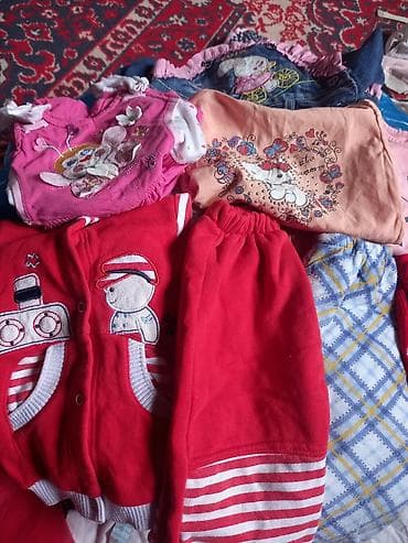 1kise uşaq geyim var 10m hamısı temiz seliqeli cırığı sökuyu yoxdur