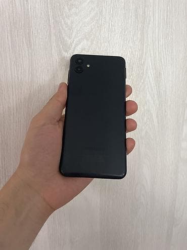 apple iphone xs max: Samsung Galaxy A04, 64 GB — 1