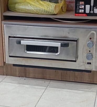 Soyuducu avadanlığı: Pizza firini 50×50. Dasinda cat var. Tam işlekdir. Qiymet 650 azn — 2