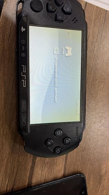 Sony PSP əl oyun konsolu - Model: Sony PlayStation Portable (PSP) -